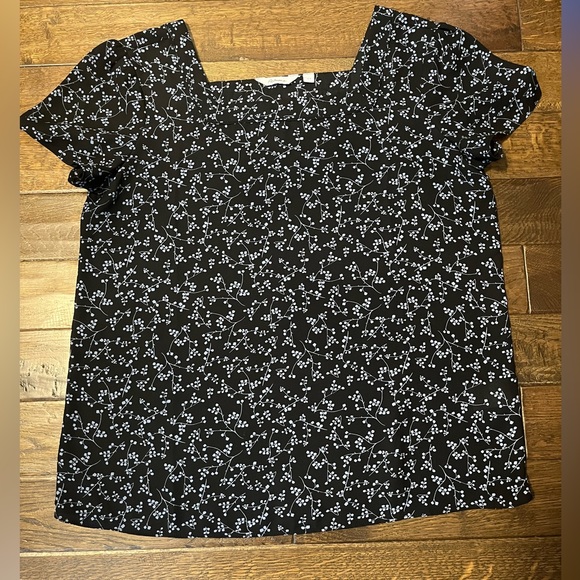 Small Reitman’s navy blue blouse - Picture 1 of 3